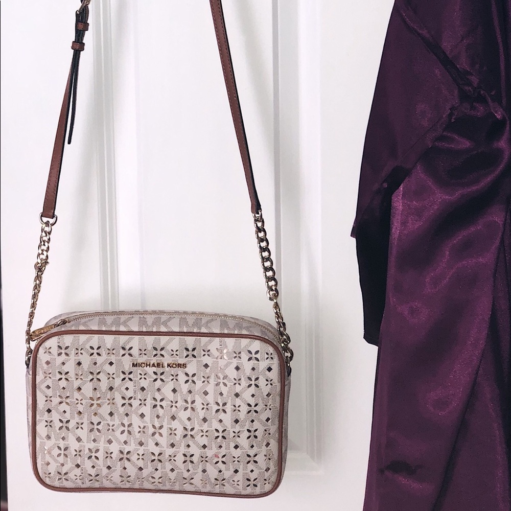 Micheal Kors purse